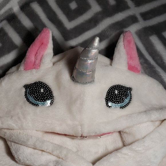 H&M Unicorn hooded sweatshirt - Picture 6 of 6